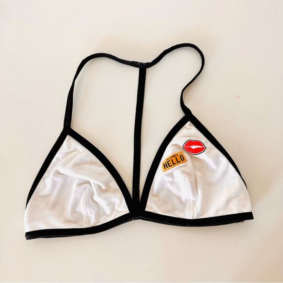 NEW VS VICTORIA SECRET Black White Hello Kiss Open Back Strappy Bralette Bra - Picture 1 of 6